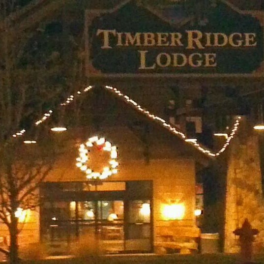 Foto diambil di Timber Ridge Lodge &amp; Waterpark oleh Jennifer E. pada 12/3/2011