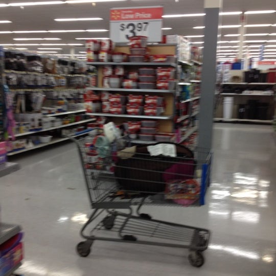 Фотографии на Walmart Supercenter Гипермаркет в Pearl