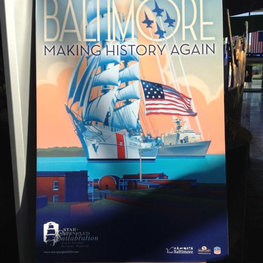 Снимок сделан в Baltimore Visitor Center пользователем Jenny Y. 6/2/2012