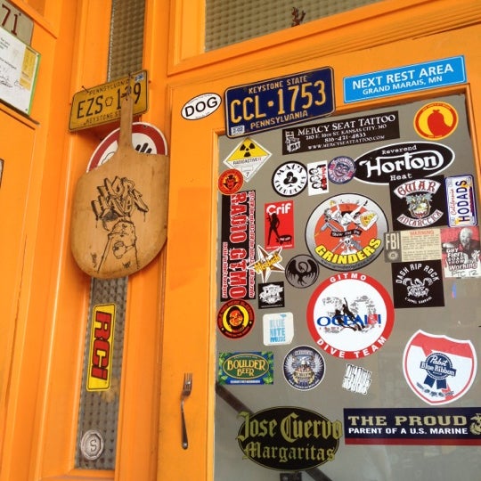 Grinders Crossroads 417 E 18th St