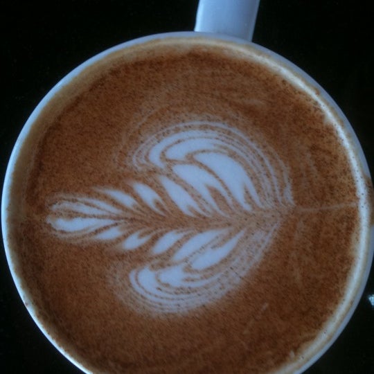 8/7/2012にColin M.がDessert Oasis Coffee Roastersで撮った写真