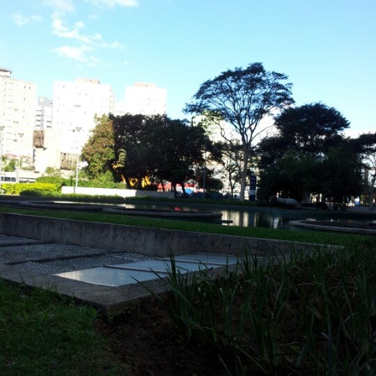 Fotos em Praça Alfredo Egydio de Sousa Aranha Jabaquara São Paulo, SP Fotos em Praça Alfredo Egydio de Sousa Aranha Jabaquara São Paulo, SP