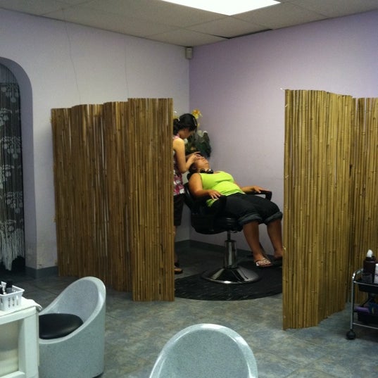 modern nails Nail Salon in St. Paul