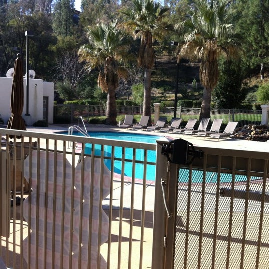 Foto scattata a La Quinta Inn &amp; Suites Santa Clarita - Valencia da Richard N. il 2/1/2012