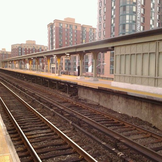 Photos at Yonkers Train Station Metro North & Amtrak Downtown