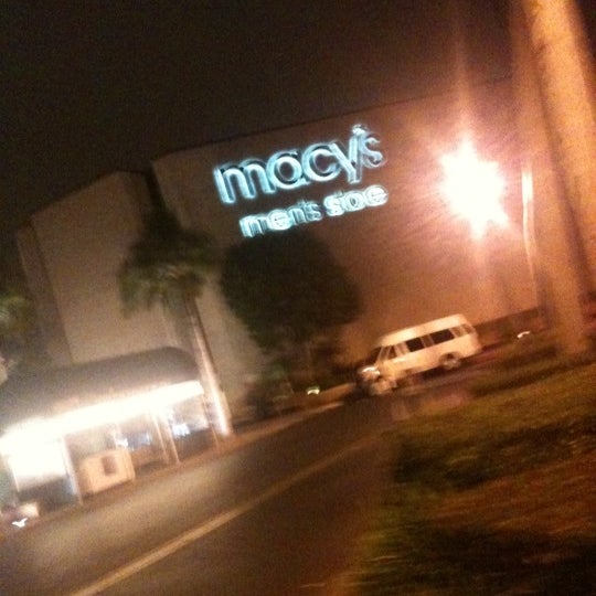 south coast plaza levis