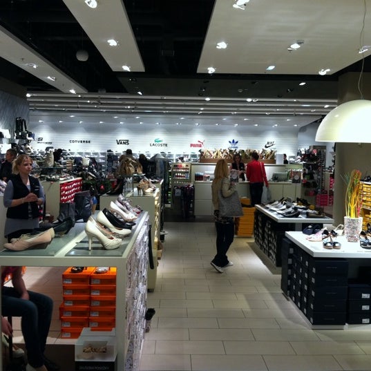 Humanic - Shoe Store in Praha 9