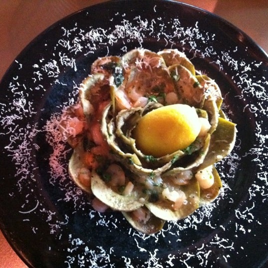 Photo taken at Cascone&#39;s Italian Restaurant by Elaina C. on 10/31/2011