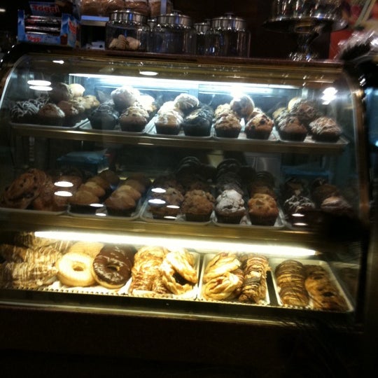 9/19/2011 tarihinde Christa N.ziyaretçi tarafından Panini &amp; Company Bread'de çekilen fotoğraf