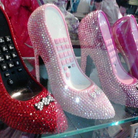 Universo Chino - Shopping Mall in Yungay