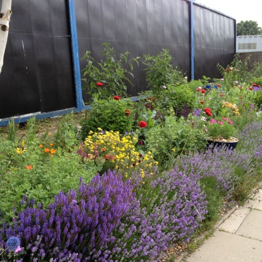 Finchley Central London Underground Station - Metro Station in London