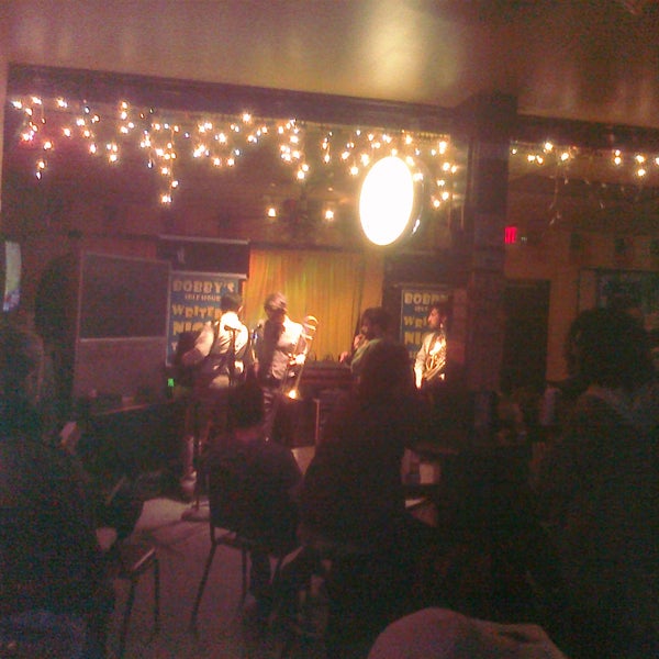 3/1/2011にs. g.がBobby&#39;s Idle Hour Tavernで撮った写真