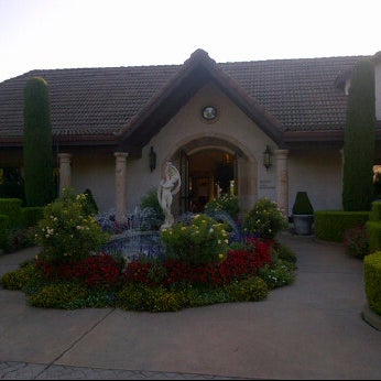 Photo taken at The Estate Yountville by Alan M. on 9/15/2011