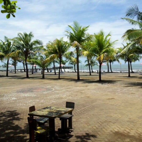Photos At Pantai Akkarena Makassar Sulawesi Selatan
