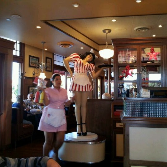 Photo taken at Ruby&#39;s Diner by Kim on 2/8/2012