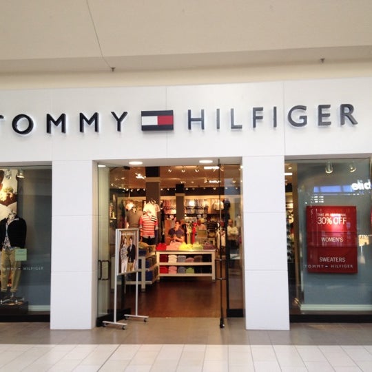 TOMMY HILFIGER CO OUTLET STORE - 10746 US Highway 98 W, Miramar