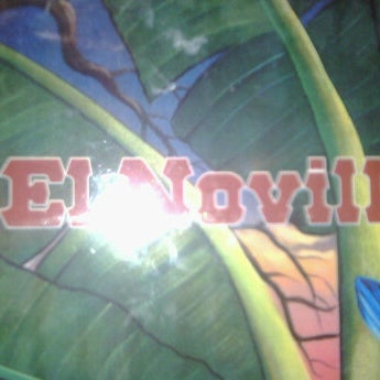 Photo prise au El Novillo Restaurant par Jorge L. le10/19/2011
