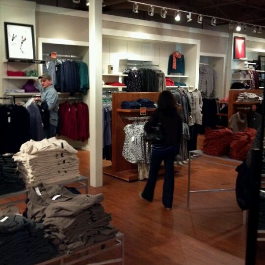 Banana Republic Factory Store Clothing Store In Williamsburg