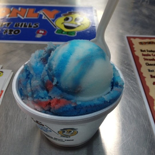 Photo taken at Ralph&#39;s Famous Italian Ices by Philip F. on 3/24/2012
