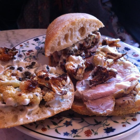 The GlenGary was nuts, the aioli and caper mix is super tasty. Perfect pork and bread. So good.