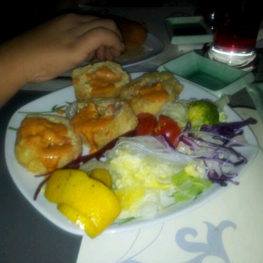 Снимок сделан в Sushi Umi пользователем oh_dae_su 1/9/2012