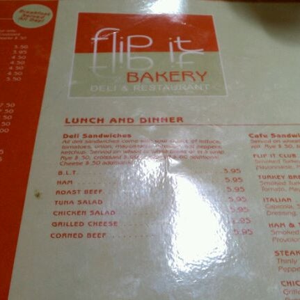 Foto tirada no(a) Flip-It Bakery &amp; Deli por Lisa M. em 9/18/2011