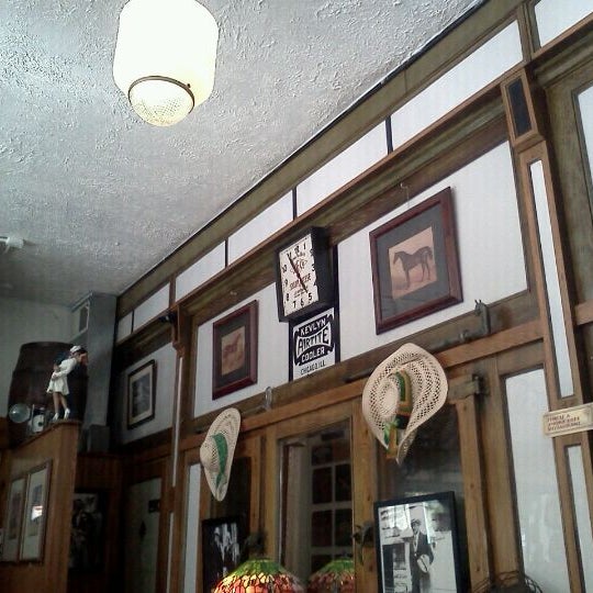 Das Foto wurde bei Riverside Cafe von Bob K. am 1/29/2012 aufgenommen