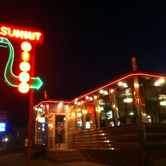 Photo taken at Summit Diner by Kevin C. on 1/9/2012