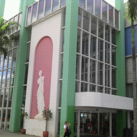 pink calçados central plaza