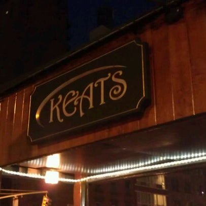 รูปภาพถ่ายที่ Keats Bar โดย Z W. เมื่อ 11/19/2011