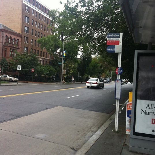 WMATA Bus Stop 1002877 (S2, S9) Bus Stop in UStreet