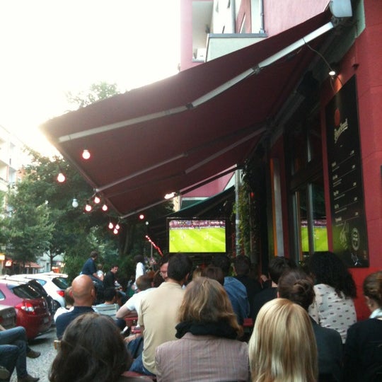 รูปภาพถ่ายที่ Zebrano Café Bar โดย Kad เมื่อ 6/28/2012