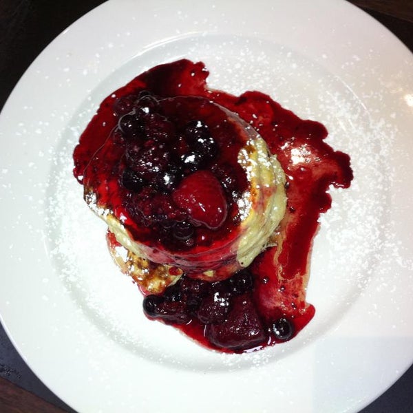Mixed berry pancakes comes with ice cream!