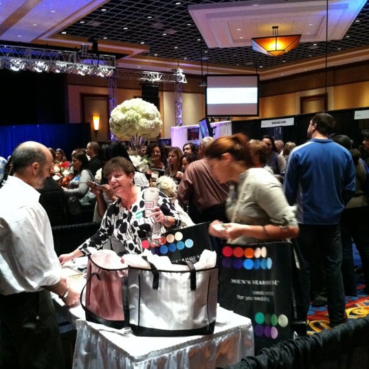 River event. River event. Барабаны на сцене. Дубовый парк бишкек. Ночной ресторан.