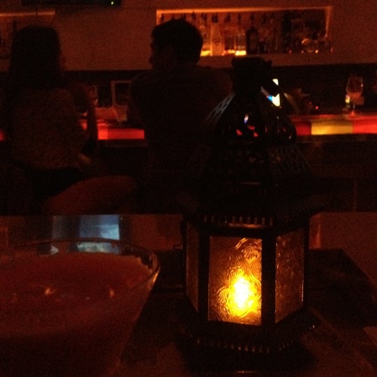 Foto tirada no(a) &#39;Disiac Lounge por Orchid f. em 3/30/2012