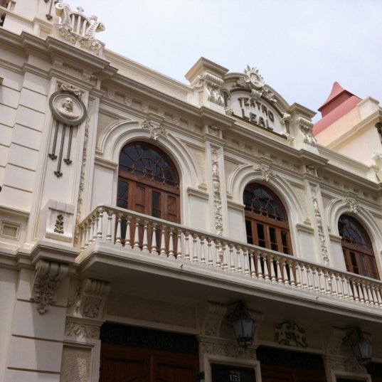 5/18/2012 tarihinde Francisco V.ziyaretçi tarafından Teatro Leal'de çekilen fotoğraf