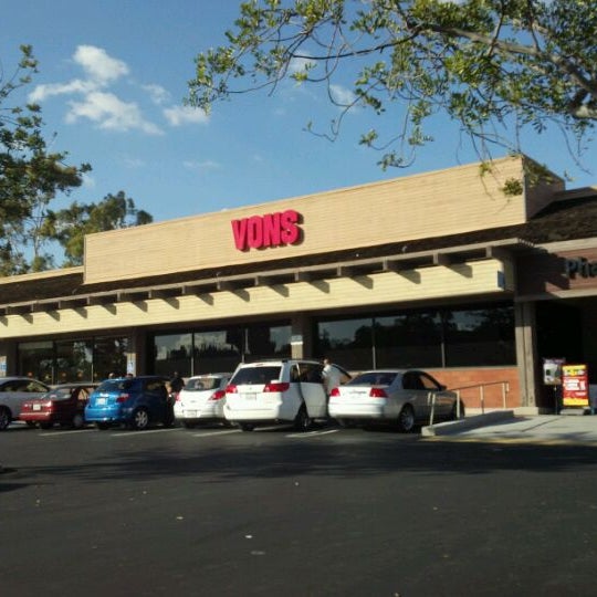 VONS Country Club Escondido, CA