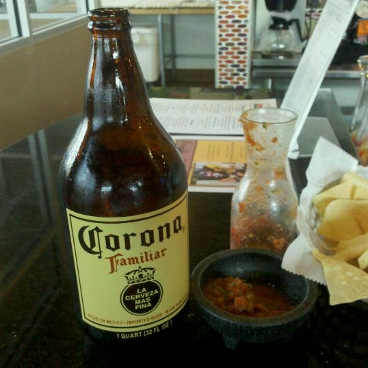 รูปภาพถ่ายที่ Las Tortillas โดย Dave C. เมื่อ 3/19/2012
