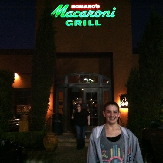 Das Foto wurde bei Romano&#39;s Macaroni Grill von Mitch C. am 5/5/2012 aufgenommen