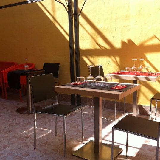 Foto tirada no(a) To See Restaurant - Lounge Bar por To S. em 4/3/2012