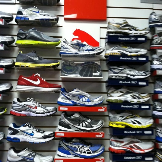 inside track shoe store