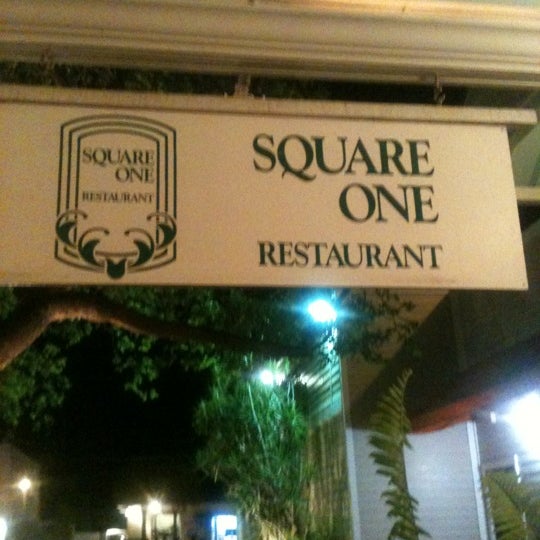 Foto diambil di Square One oleh Patrice H. pada 4/4/2012