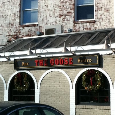 Photo taken at The Goose by NOTaRealEstateAgent on 12/21/2010