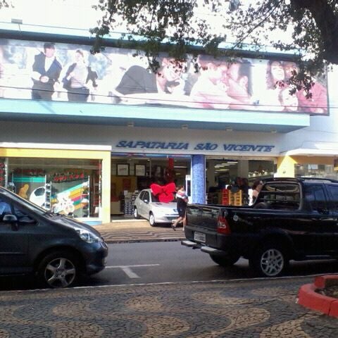 Vizzent calçados cheap polo shopping