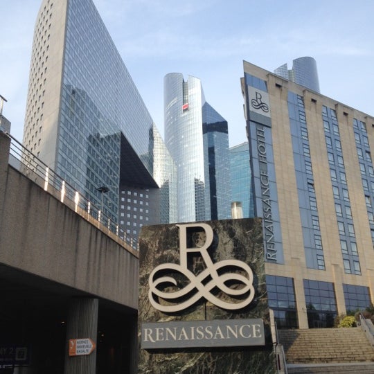 Hôtel Renaissance Paris La Défense Puteaux'da Otel