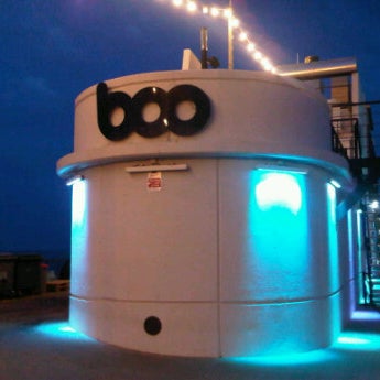 4/26/2012 tarihinde Segundo L.ziyaretçi tarafından Boo Restaurant Chill Out'de çekilen fotoğraf