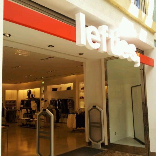 lefties parqueastur Tienda de ropa en