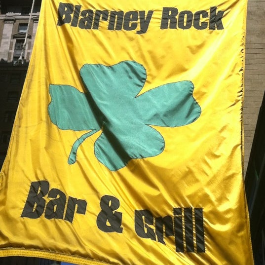 รูปภาพถ่ายที่ Blarney Rock Pub โดย Ronnie F. เมื่อ 5/17/2012