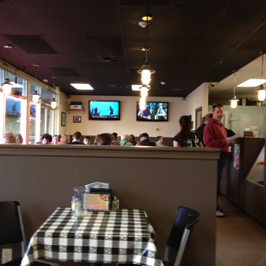 Photo taken at Sorelli Pizza by Jason P. on 4/21/2012
