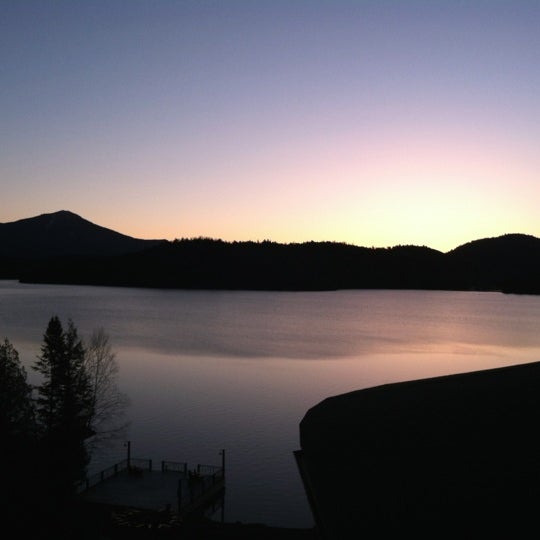 Снимок сделан в Lake Placid Lodge пользователем Renée R. 4/3/2012